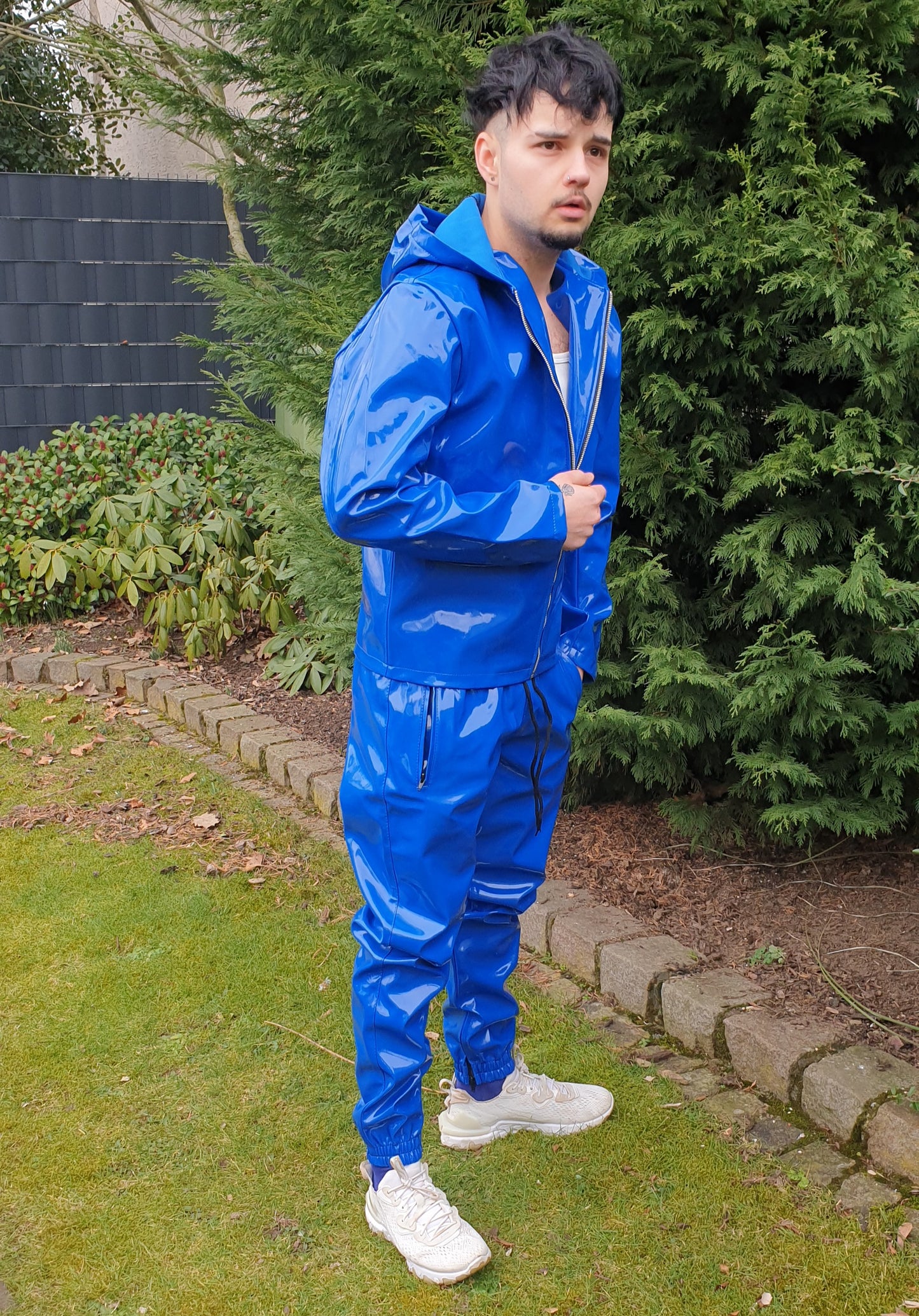 Lack Jacke Kapuzenjacke in Vinyl Qualität schwarz oder blau Reißverschluss Kapuze