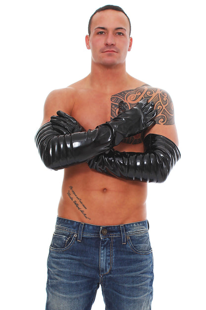 Lange Lack Handschuhe in Vinyl Qualität Oberarmbereich gesteppt leicht glänzend