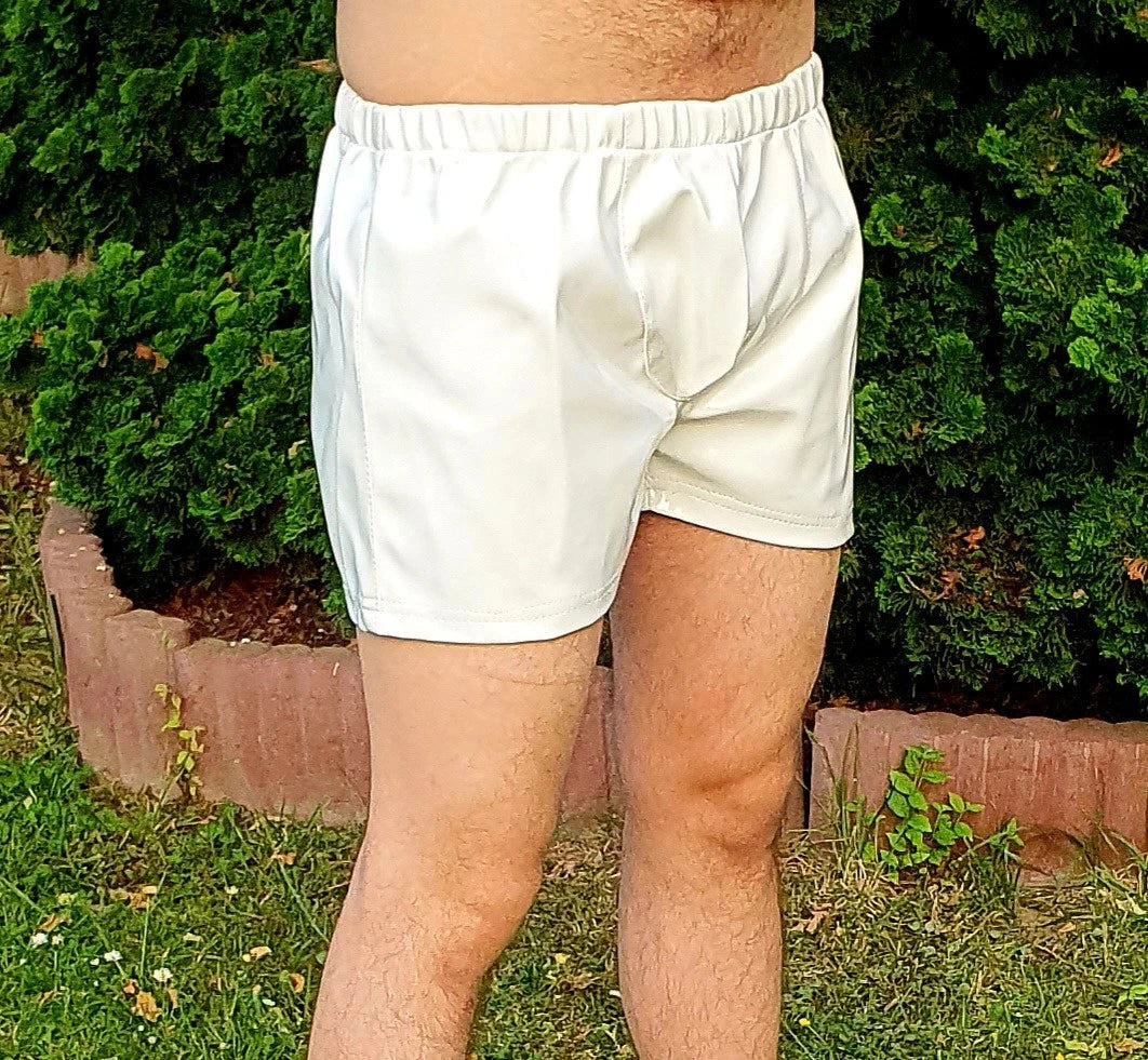 Lack Short Herren in Vinyl Qualität Shorts Tunnelbundschnürung ausgeprägte Front