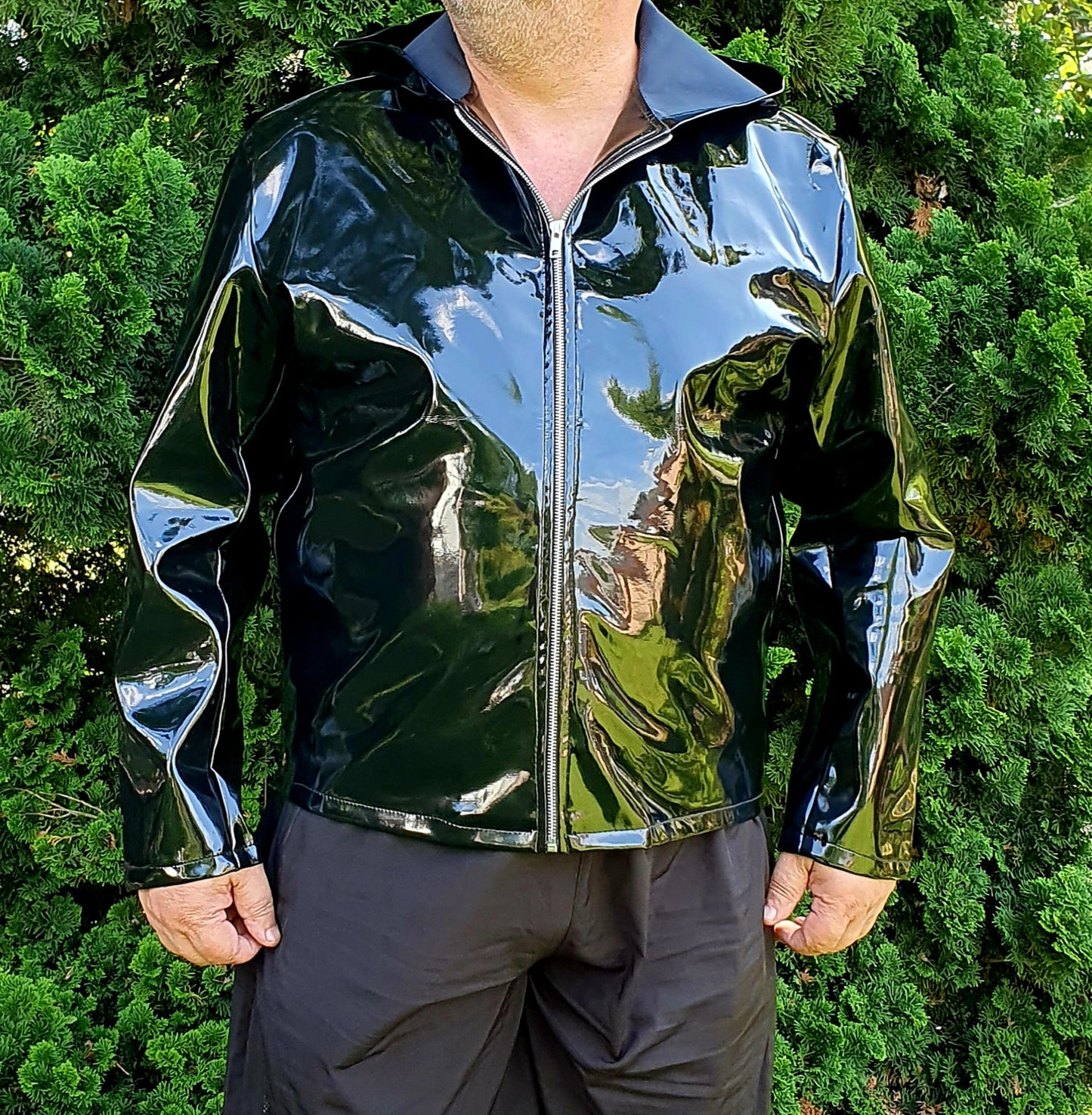 Lack Jacke Kapuzenjacke in Vinyl Qualität schwarz oder blau Reißverschluss Kapuze