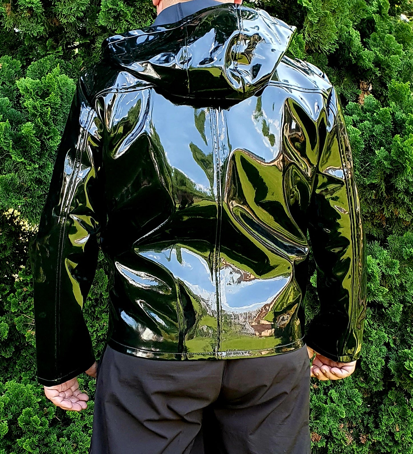 Lack Jacke Kapuzenjacke in Vinyl Qualität schwarz oder blau Reißverschluss Kapuze